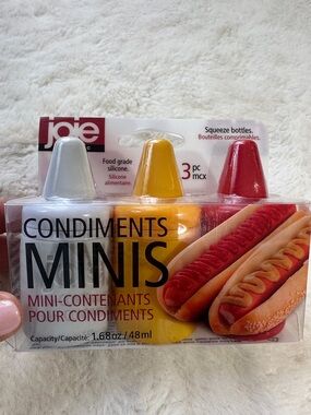 Joie 3 piece condiments minis squeeze bottles